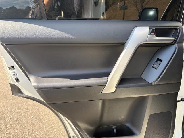 ランドクルーザープラド TX Lパッケージ マットブラックエディション ★新車ワンオーナー・サンルーフ・本革シート・シートヒーター・ALPINEナビ・ドラレコ・Bluetooth・ETC(33枚目)