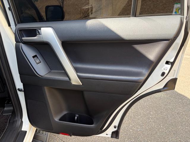 ランドクルーザープラド TX Lパッケージ マットブラックエディション ★新車ワンオーナー・サンルーフ・本革シート・シートヒーター・ALPINEナビ・ドラレコ・Bluetooth・ETC(37枚目)