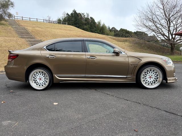 �����X�ւ̃A�N�Z�X�͒��莩���ԓ����w�U�h�b��茧���R�P�����𒹐����ʂւ��ԂłP�O���A��B�V�����V�����w���߂��Ɍ�����܂��B