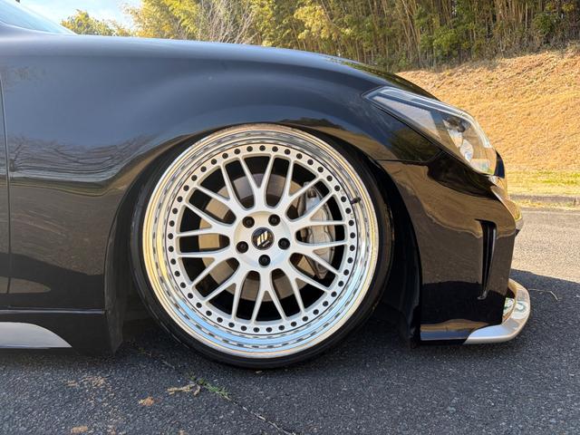 フーガ 370GT タイプS 後期型・サンルーフ・黒革シート・社外フルエアロ・WORK21インチAW・カズサスエアサス・社外リアマフラー・純正ナビ・シートヒーター・バックカメラ・ドラレコ・Bluetooth・ETC(12枚目)