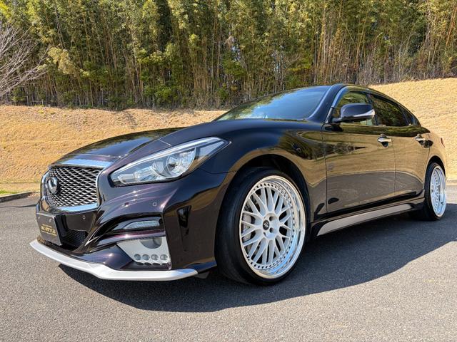 フーガ 370GT タイプS 後期型・サンルーフ・黒革シート・社外フルエアロ・WORK21インチAW・カズサスエアサス・社外リアマフラー・純正ナビ・シートヒーター・バックカメラ・ドラレコ・Bluetooth・ETC(17枚目)