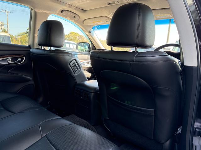 フーガ 370GT タイプS 後期型・サンルーフ・黒革シート・社外フルエアロ・WORK21インチAW・カズサスエアサス・社外リアマフラー・純正ナビ・シートヒーター・バックカメラ・ドラレコ・Bluetooth・ETC(39枚目)