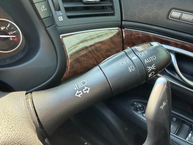 フーガ 370GT タイプS 後期型・サンルーフ・黒革シート・社外フルエアロ・WORK21インチAW・カズサスエアサス・社外リアマフラー・純正ナビ・シートヒーター・バックカメラ・ドラレコ・Bluetooth・ETC(42枚目)