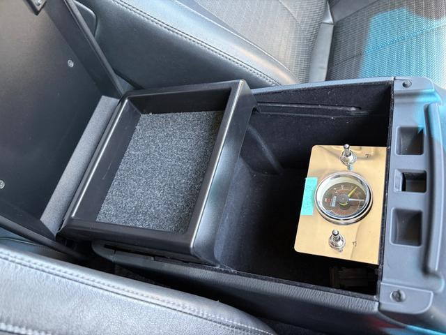 フーガ 370GT タイプS 後期型・サンルーフ・黒革シート・社外フルエアロ・WORK21インチAW・カズサスエアサス・社外リアマフラー・純正ナビ・シートヒーター・バックカメラ・ドラレコ・Bluetooth・ETC(50枚目)