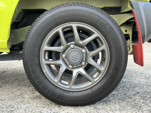 ジムニー ＸＣ　ナビ・フルセグＴＶ　Ｂｌｕｅｔｏｏｔｈ接続　レーンアシスト　ＬＥＤヘッドランプ　スマートキー　４ＷＤ　ＣＤ再生　純正マフラー有　純正グレード有　天井塗装　アルミホイール（39枚目）
