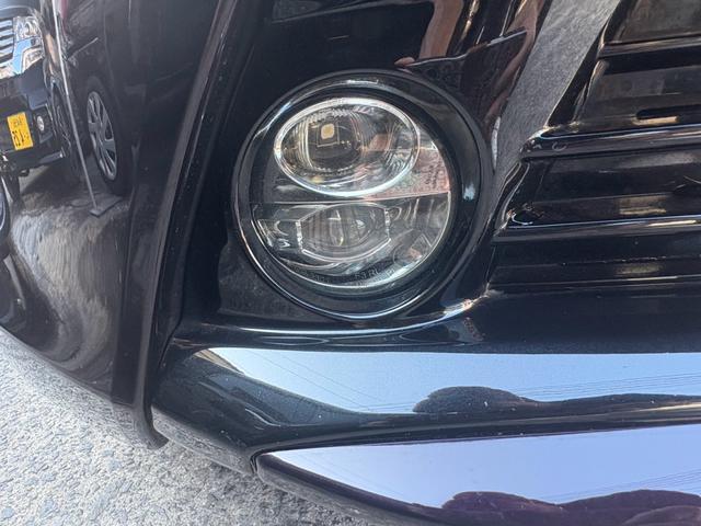 プリウス Ｓ　ローダウン／ＥＴＣ／バックカメラ／Ｂｌｕｅｔｏｏｔｈ接続／ナビ・テレビ／スマートキー／プッシュスタート／ＣＤ・ＤＶＤ再生／車検令和９年３月（15枚目）