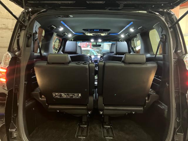 ヴェルファイア ２．５Ｚ　Ａエディション　ゴールデンアイズ　ＴＲＤエアロ・マフラー／１１インチアルパインナビ／１２．８インチアルパイン後席モニタ／Ｂｌｕｅｔｏｏｔｈ接続／両側電動スライドドア／ＥＴＣ／ＣＤ・ＤＶＤ再生／スマートキー／１８インチアルミホイール（38枚目）