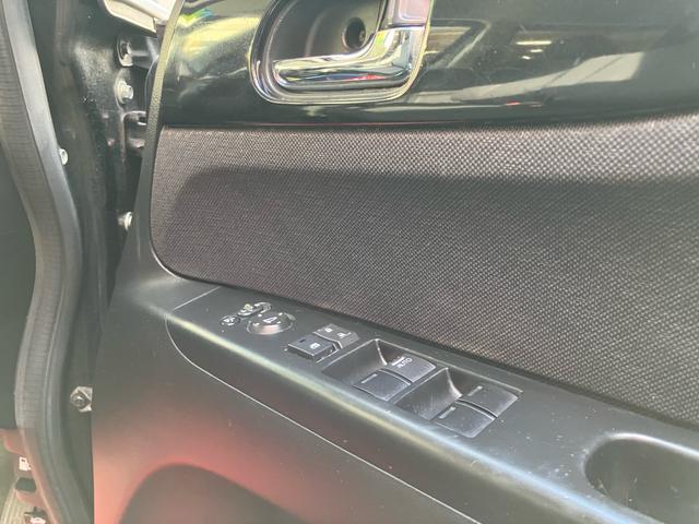 Ｎ－ＢＯＸカスタム Ｇ・Ｌパッケージ　ナビ・フルセグＴＶ／ＥＴＣ／バックカメラ／Ｂｌｕｅｔｏｏｔｈ接続／ＣＤ・ＤＶＤ再生／左リアパワースライドドア／プッシュスタート／スマートキー／ベンチシート／１４インチアルミホイール（10枚目）