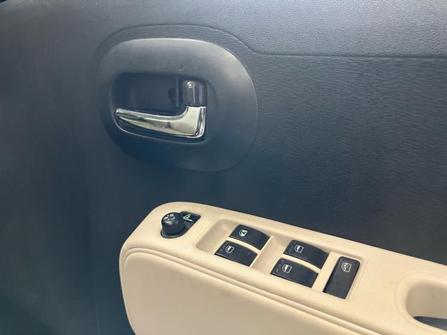 ミラココア ココアプラスＸ　スマートキー／ナビ・フルセグＴＶ／Ｂｌｕｅｔｏｏｔｈ接続／ＣＤ・ＤＶＤ再生／ルーフレール（9枚目）