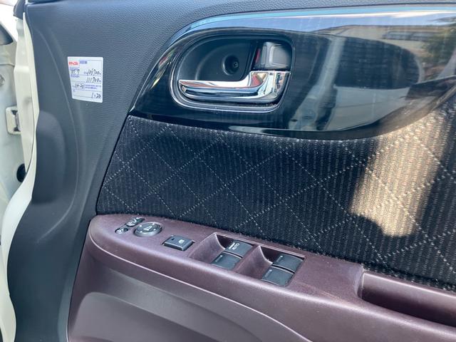 Ｎ－ＯＮＥ プレミアム　ナビ・フルセグＴＶ／Ｂｌｕｅｔｏｏｔｈ接続／ドライブレコーダー／プッシュスタート／スマートキー／ＣＤ・ＤＶＤ再生／ＨＩＤヘッドランプ／アルミホイール（11枚目）