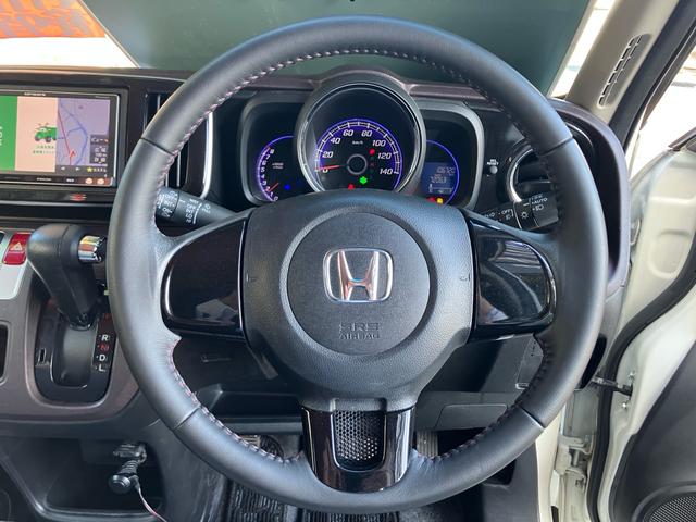 Ｎ－ＯＮＥ プレミアム　ナビ・フルセグＴＶ／Ｂｌｕｅｔｏｏｔｈ接続／ドライブレコーダー／プッシュスタート／スマートキー／ＣＤ・ＤＶＤ再生／ＨＩＤヘッドランプ／アルミホイール（14枚目）