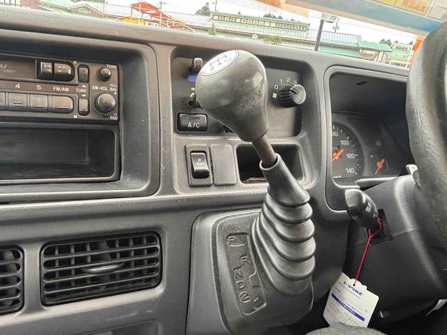 サンバートラック ＴＢ　ＡＴ　エアコン　パワーステアリング　運転席エアバッグ　カセット（40枚目）