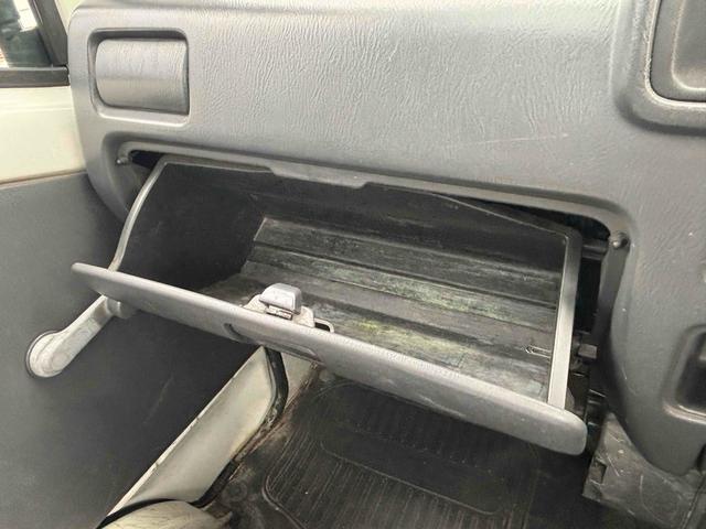 サンバートラック ＴＢ　ＡＴ　エアコン　パワーステアリング　運転席エアバッグ　カセット（42枚目）