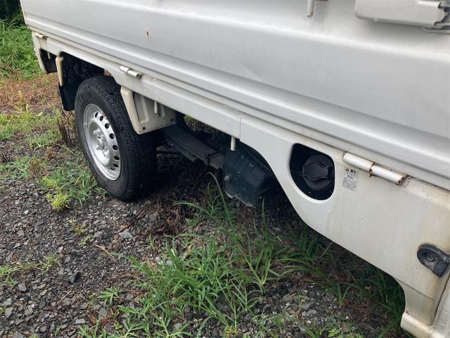 アクティトラック 　４ＷＤ　ＭＴ　エアコン　パワーステアリング　運転席エアバッグ（13枚目）