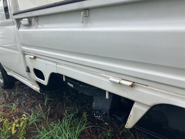 アクティトラック 　４ＷＤ　ＭＴ　エアコン　パワーステアリング　運転席エアバッグ（29枚目）