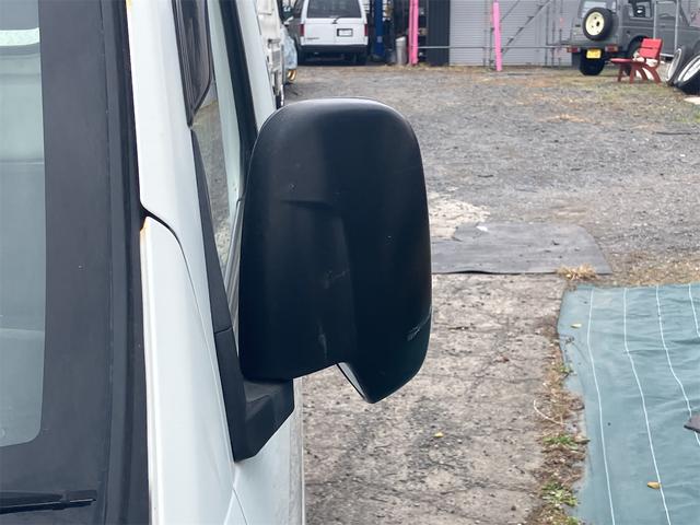 クリッパートラック 　ＭＴ　ＥＴＣ　エアコン　パワーステアリング　運転席エアバッグ（6枚目）