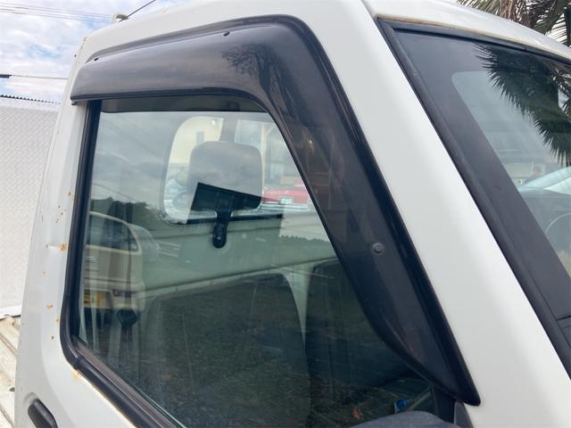 クリッパートラック 　ＭＴ　ＥＴＣ　エアコン　パワーステアリング　運転席エアバッグ（9枚目）
