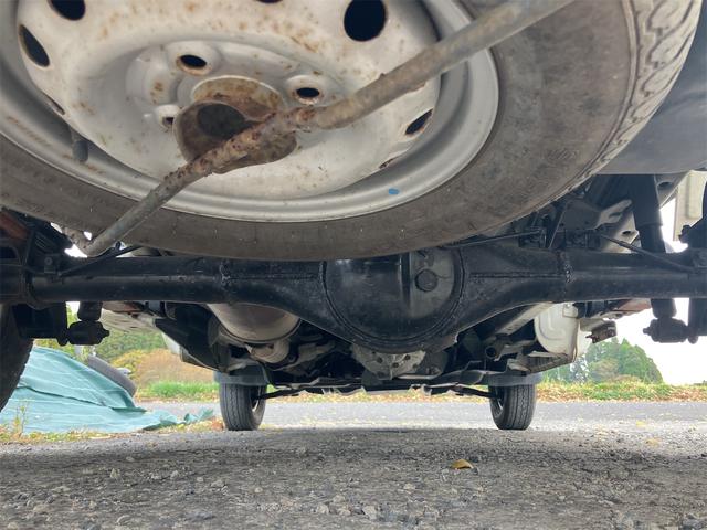 クリッパートラック 　ＭＴ　ＥＴＣ　エアコン　パワーステアリング　運転席エアバッグ（23枚目）