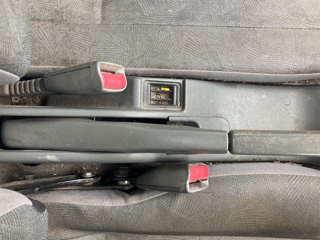 クリッパートラック 　ＭＴ　ＥＴＣ　エアコン　パワーステアリング　運転席エアバッグ（36枚目）