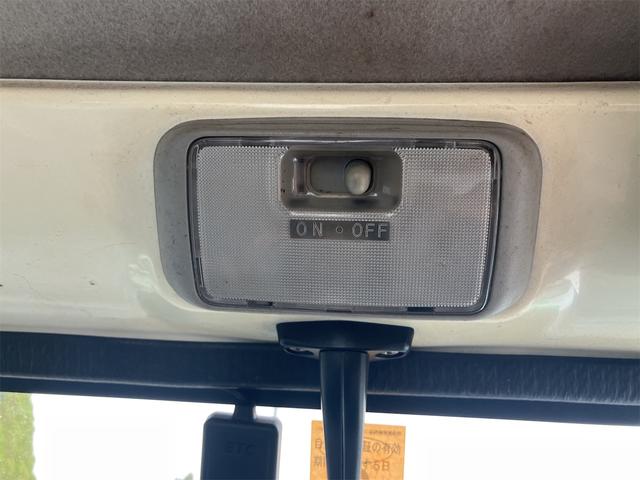 クリッパートラック 　ＭＴ　ＥＴＣ　エアコン　パワーステアリング　運転席エアバッグ（40枚目）