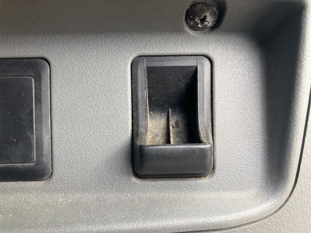 クリッパートラック 　ＭＴ　ＥＴＣ　エアコン　パワーステアリング　運転席エアバッグ（46枚目）