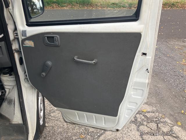 クリッパートラック 　ＭＴ　ＥＴＣ　エアコン　パワーステアリング　運転席エアバッグ（52枚目）