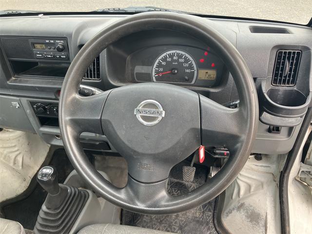 クリッパートラック 　ＭＴ　ＥＴＣ　エアコン　パワーステアリング　運転席エアバッグ（57枚目）