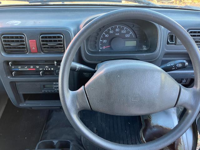 キャリイトラック KU エアコン・パワステ 3方開 4WD ダンプ 5速マニュアル車 ラジオ(17枚目)