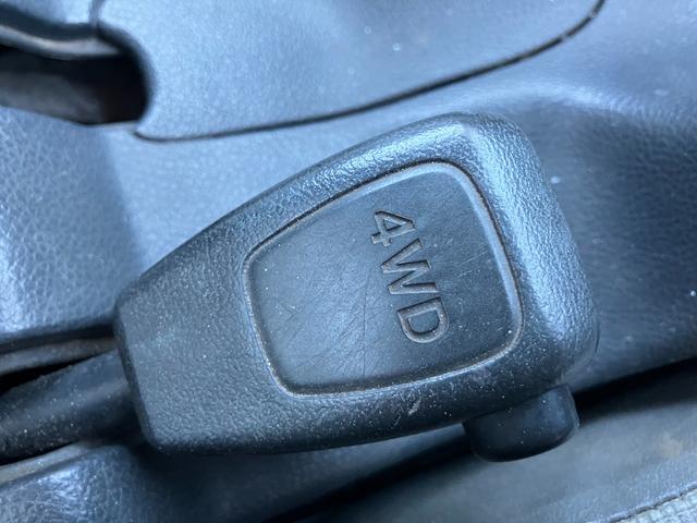 キャリイトラック KU エアコン・パワステ 3方開 4WD ダンプ 5速マニュアル車 ラジオ(20枚目)