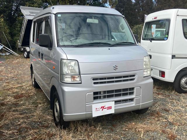 エブリイ ＰＣ　４ＷＤ　軽バン　ＡＴ　両側スライドドア　キーレスエントリー　盗難防止システム　エアコン　パワーステアリング　パワーウィンドウ　運転席エアバッグ　助手席エアバッグ（3枚目）