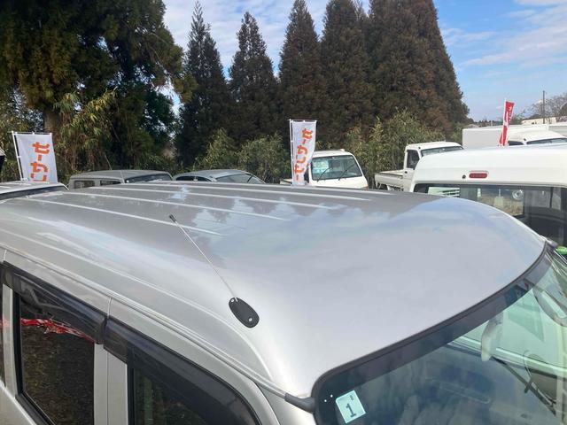 エブリイ ＰＣ　４ＷＤ　軽バン　ＡＴ　両側スライドドア　キーレスエントリー　盗難防止システム　エアコン　パワーステアリング　パワーウィンドウ　運転席エアバッグ　助手席エアバッグ（13枚目）