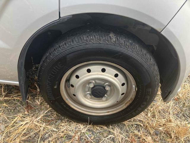 エブリイ ＰＣ　４ＷＤ　軽バン　ＡＴ　両側スライドドア　キーレスエントリー　盗難防止システム　エアコン　パワーステアリング　パワーウィンドウ　運転席エアバッグ　助手席エアバッグ（14枚目）