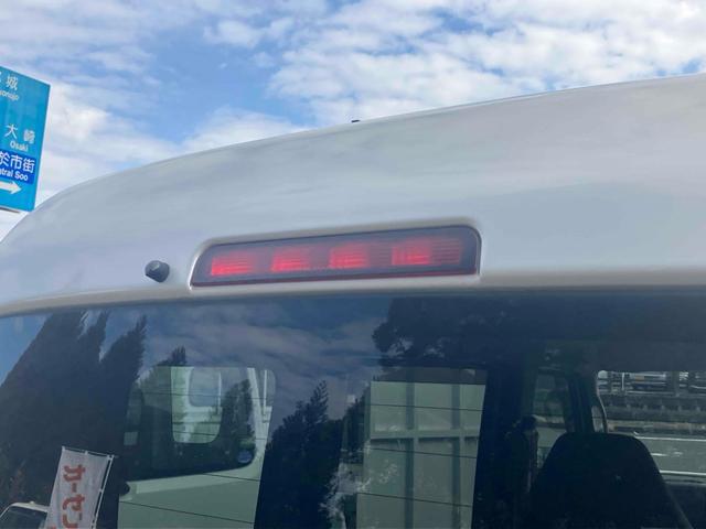 エブリイ ＰＣ　４ＷＤ　軽バン　ＡＴ　両側スライドドア　キーレスエントリー　盗難防止システム　エアコン　パワーステアリング　パワーウィンドウ　運転席エアバッグ　助手席エアバッグ（21枚目）