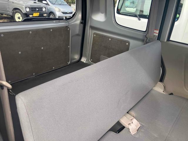 エブリイ ＰＣ　４ＷＤ　軽バン　ＡＴ　両側スライドドア　キーレスエントリー　盗難防止システム　エアコン　パワーステアリング　パワーウィンドウ　運転席エアバッグ　助手席エアバッグ（57枚目）