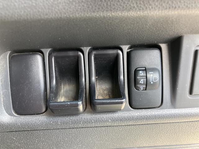 ピクシストラック 　軽トラック　ＭＴ　エアコン　パワーステアリング　運転席エアバッグ（52枚目）