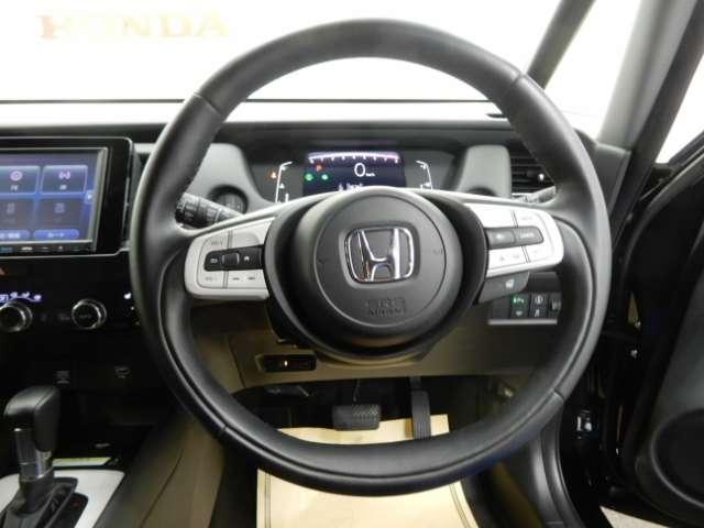リュクス ホンダセンシング 試乗車 禁煙車 本革シート メモリーナビフルセグTV Bluetooth バックカメラ ETC スマートキー LEDヘッドライト(11枚目)