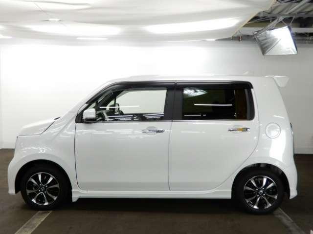 Lホンダセンシング 試乗車 禁煙車 メモリーナビフルセグTV バックカメラ ETC スマートキー プッシュスターター LEDヘッドライト 純正アルミ(3枚目)