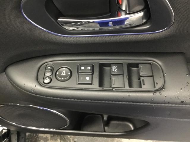 ヴェゼル Ｘ・ホンダセンシング　メモリーナビ　リアカメラ　ＥＴＣ　ドラレコ　誤発進抑制　Ｒカメラ　ＬＥＤライト　クルコン　サイドカーテンエアバック　スマ－トキ－　Ｄレコ　セキュリティアラーム　横滑り防止機能　パワーウインドウ　ＡＢＳ（18枚目）