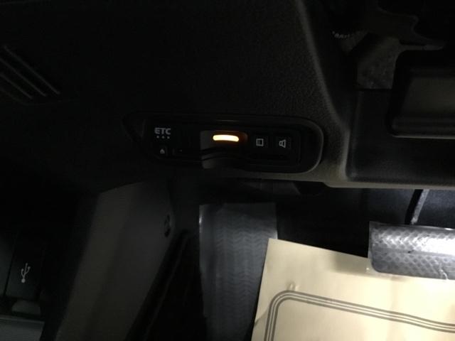 ヴェゼル Ｘ・ホンダセンシング　メモリーナビ　リアカメラ　ＥＴＣ　ドラレコ　誤発進抑制　Ｒカメラ　ＬＥＤライト　クルコン　サイドカーテンエアバック　スマ－トキ－　Ｄレコ　セキュリティアラーム　横滑り防止機能　パワーウインドウ　ＡＢＳ（25枚目）