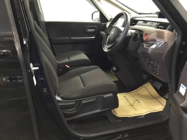 フリード＋ Ｇ・ホンダセンシング　メモリーナビ　リアカメラ　ＥＴＣ　ブレーキサポート　ＰＷ　福祉車両　両側電動ドア　リヤカメラ　パワーステアリング　シ－トヒ－タ－　ドラレコ　クルコン　アイドリングＳ　スマキ－　サイドカーテンエアバック（16枚目）