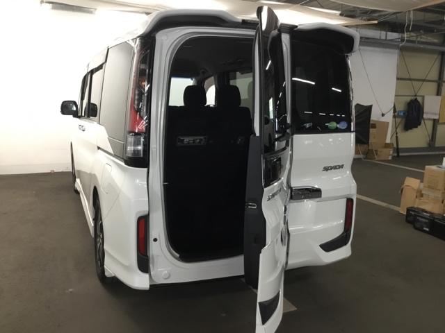 ステップワゴンスパーダ スパーダ　メモリーナビ　ドラレコ　ＥＴＣ　衝突軽減Ｂ　横滑り防止　スマキー　ナビ＆ＴＶ　Ｂモニター　サイドエアバック　キーレス　ＥＣＯＮ　オートクルーズ　ＬＥＤライト　盗難防止　Ｗエアバッグ　ＤＶＤ　ＰＳ（12枚目）