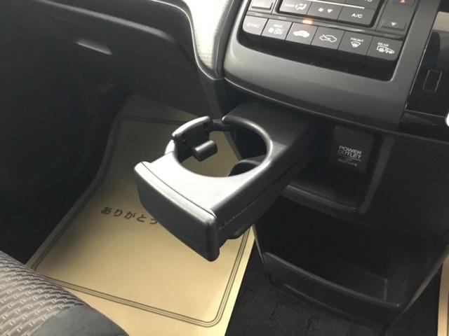 ステップワゴンスパーダ スパーダ　メモリーナビ　ドラレコ　ＥＴＣ　衝突軽減Ｂ　横滑り防止　スマキー　ナビ＆ＴＶ　Ｂモニター　サイドエアバック　キーレス　ＥＣＯＮ　オートクルーズ　ＬＥＤライト　盗難防止　Ｗエアバッグ　ＤＶＤ　ＰＳ（24枚目）