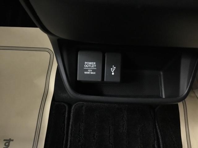 フリード＋ クロスター　メモリーナビ　ドラレコ　ＥＴＣ　ウォークスルー　両側パワースライドドア　サイドカーテンエアバック　ＬＥＤライト　リヤカメラ　地デジフルセグ　ＶＳＡ　ドライブレコーダー　ＵＳＢ接続　スマートキー（23枚目）