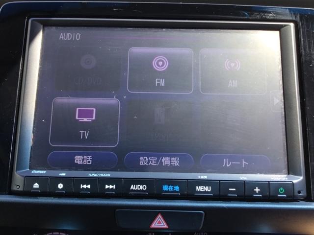 フィット ｅ：ＨＥＶホーム　メモリーナビ　ドラレコ　ＥＴＣ　前後誤発進抑制機能　クリソナ　助手席エアバッグ　運転席エアバッグ　アイドリングストップ　ＬＥＤライト　ＵＳＢ接続　ＡＢＳ　サイドエアバッグ　オートクルーズコントロール（22枚目）