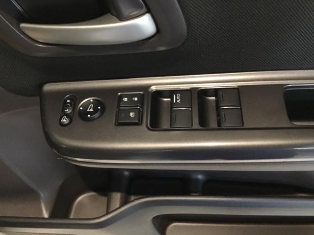フリードハイブリッド ハイブリッド・Ｇホンダセンシング　メモリーナビ　フルセグ　リアカメラ　ＥＴＣ　ドラレコ　軽減ブレーキ　キーフリーシステム　ＤＶＤ再生可能　ＥＣＯＮ　後カメラ　Ａクルーズ　ＬＥＤヘッドランプ　シートＨ　横滑防止　ドライブレコーダ　ＵＳＢ（18枚目）