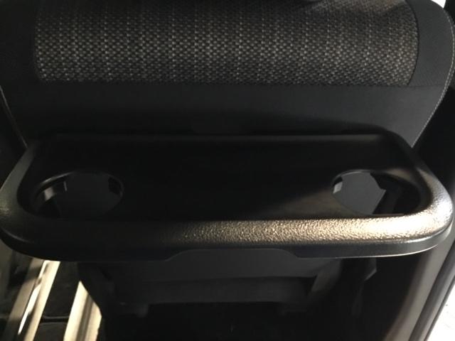 セレナ ハイウェイスターＶセレ＋セーフティＩＩＳＨＶ　メモリーナビ　フルセグ　ＥＴＣ　踏み間違い防止装置　ＤＶＤ再生可　三列シート　横滑り防止機能　インテリジェントキー　パワーステアリング　クルーズコントロール　ナビＴＶ　ＡＢＳ　キーフリー　エアコン（15枚目）
