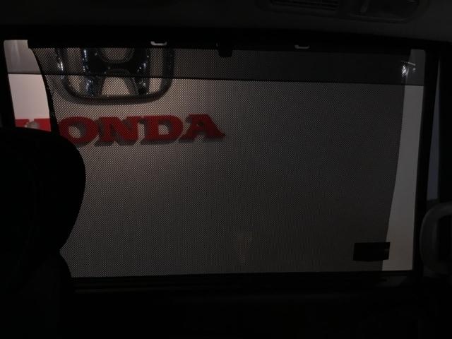 セレナ ハイウェイスターＶセレ＋セーフティＩＩＳＨＶ　メモリーナビ　フルセグ　ＥＴＣ　踏み間違い防止装置　ＤＶＤ再生可　三列シート　横滑り防止機能　インテリジェントキー　パワーステアリング　クルーズコントロール　ナビＴＶ　ＡＢＳ　キーフリー　エアコン（16枚目）