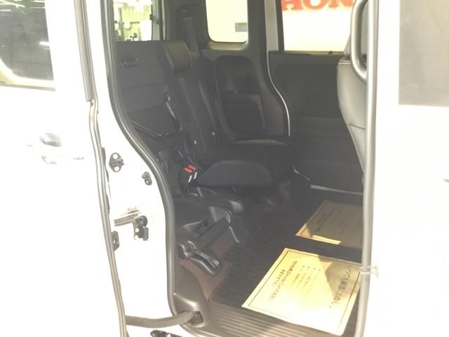 Ｎ－ＢＯＸカスタム Ｇ・Ｌターボホンダセンシング　メモリーナビ　ＥＴＣ　リアカメラ　フルセ　両側ＰＷスライドドア　Ｂモニタ　Ｉストップ　セキュリティー　ＵＳＢ接続　クルーズコントロール　ナビＴＶ　キーレスエントリー　ヒーター　ＶＳＡ　ベンチＳ　ＰＷ（14枚目）