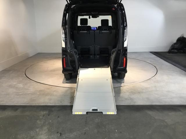Ｎ－ＢＯＸカスタム スロープ　試乗車　禁煙車　メモリーナビ　フルセグ　リアカメラ　ＥＴＣ　ベンチシート　Ｗパワスラ　Ｂカメラ　福祉車両　ＬＥＤヘッドライト　シートヒーター　クリアランスソナー　ドラレコ　ＡＢＳ　スマートキー　ＶＳＡ（11枚目）