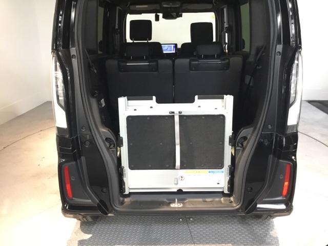 Ｎ－ＢＯＸカスタム スロープ　試乗車　禁煙車　メモリーナビ　フルセグ　リアカメラ　ＥＴＣ　ベンチシート　Ｗパワスラ　Ｂカメラ　福祉車両　ＬＥＤヘッドライト　シートヒーター　クリアランスソナー　ドラレコ　ＡＢＳ　スマートキー　ＶＳＡ（12枚目）